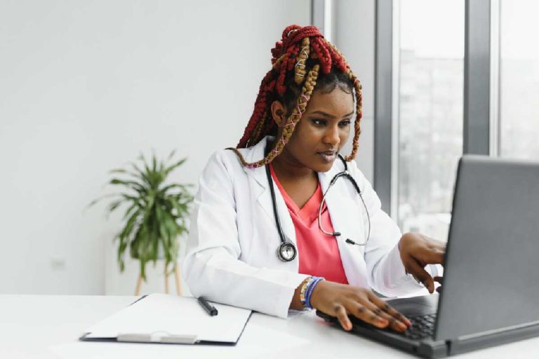 5 Tips on Starting a Blog for Nurses