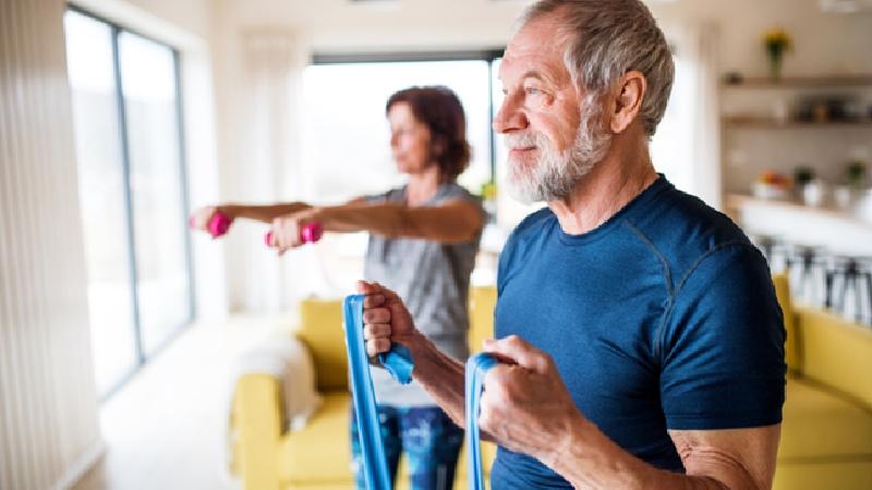 Four Ways for Elderly to Stay Safe in Hot Weather 