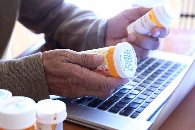 How Can You Tell If An Online Pharmacy Is Genuine_