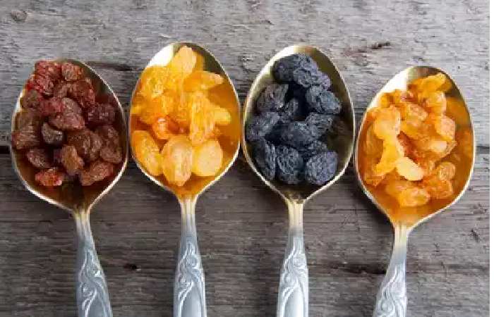 wellhealthorganic.com_to-increase-immunity-include-winter-foods-in-your-diet-health-tips-in-hindi 