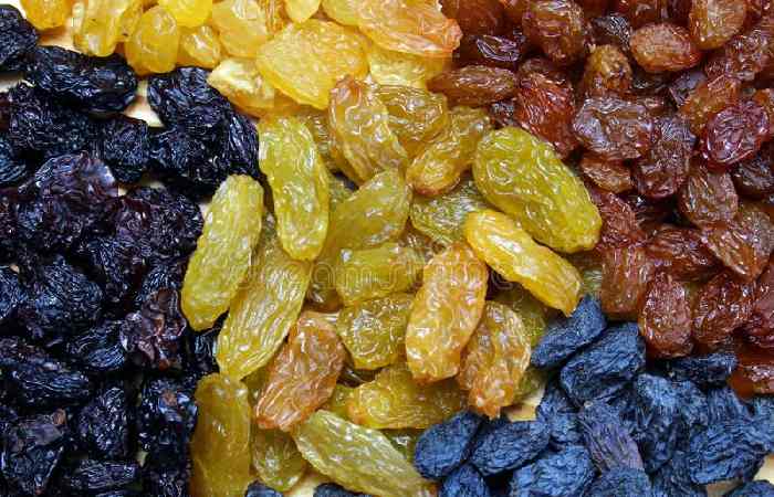 wellhealthorganic.com_to-increase-immunity-include-winter-foods-in-your-diet-health-tips-in-hindi 