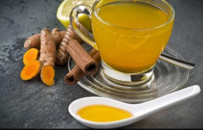 wellhealthorganic.com_health-benefits-of-turmeric-tea 