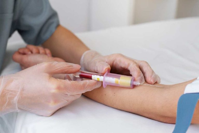 Embrace Health with Convenient Blood Tests at Home and Full Body Checkups